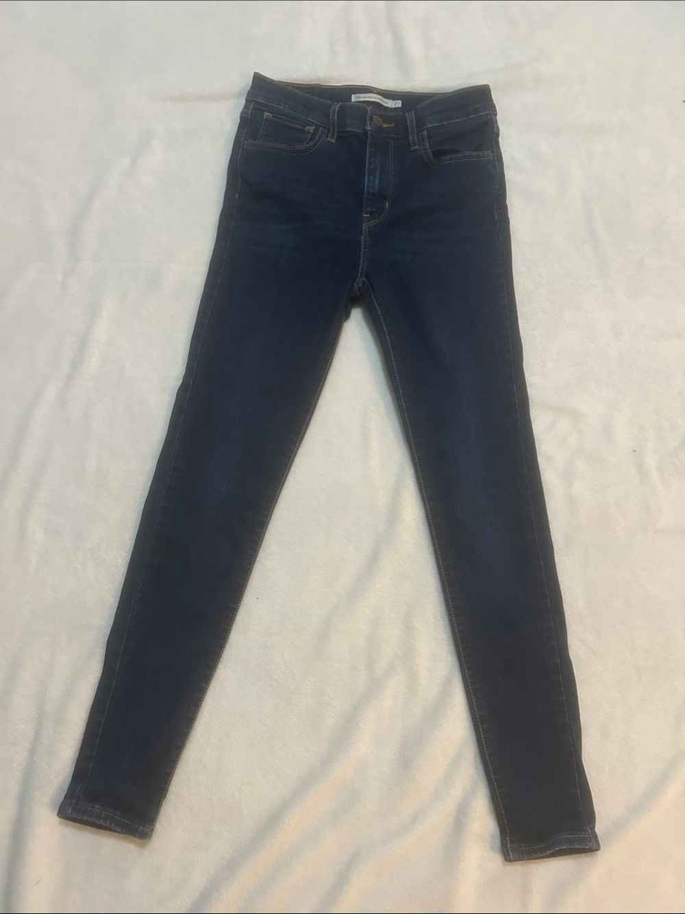 Levi's Women’s Jeans 720 High Rise Super Skinny Dark Wash Size 27